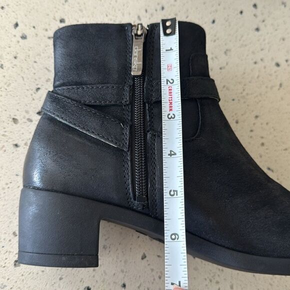 Dansko Women's Size 38 Leather Black Ankle Booties Boots Side Zip Closure EUC - Picture 7 of 12